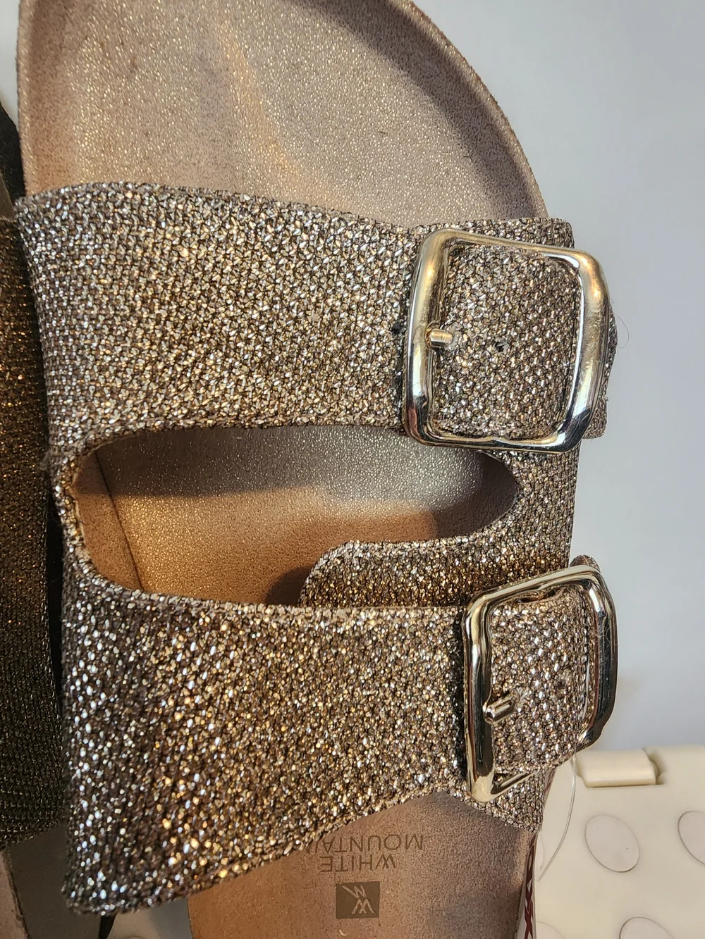 Sz 6 White Mountain Gold Glitter Double Buckle Slide Sandals.